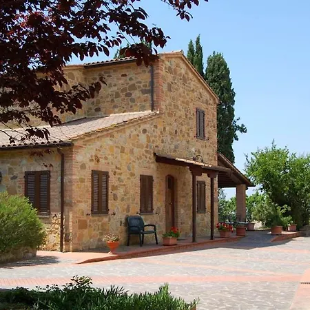 Sleeps 2 Pool Wifi Apartman