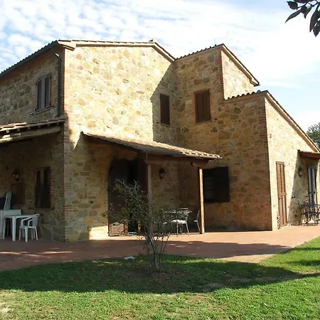 Apartman Sleeps 2 Pool Wifi Laiatico